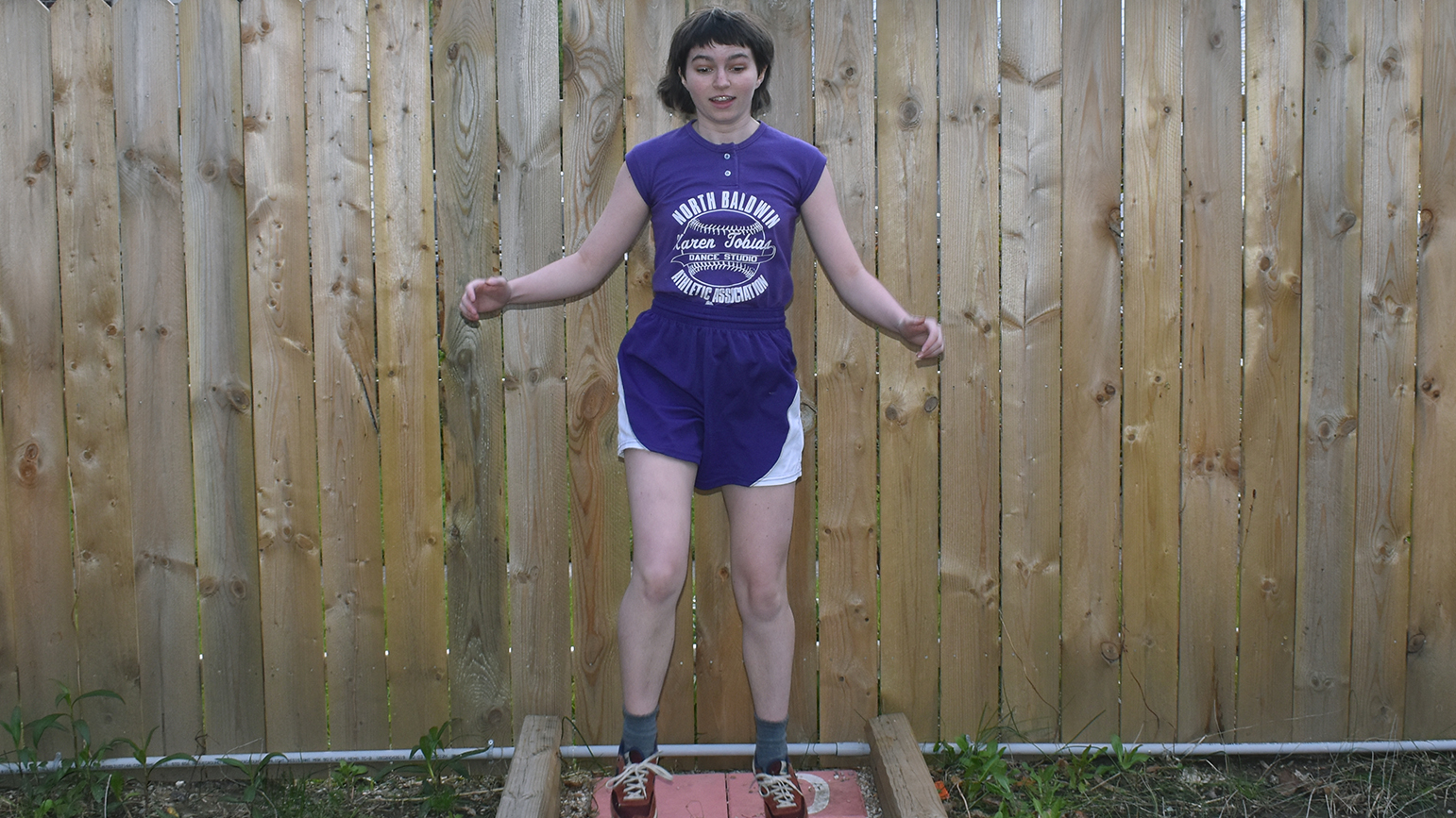 Photograph of Mairead Dambruch jumping